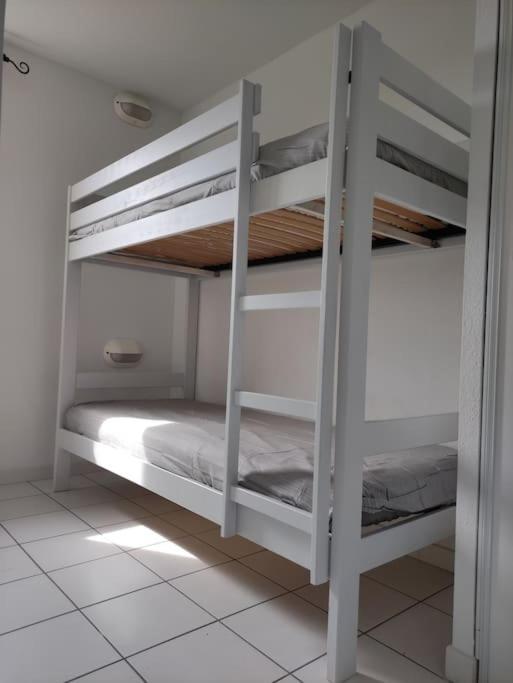 La Provencale Appartement Saint-Saturnin-lès-Avignon Buitenkant foto