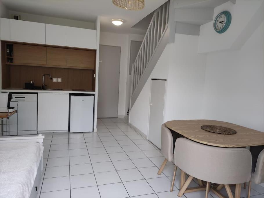La Provencale Appartement Saint-Saturnin-lès-Avignon Buitenkant foto