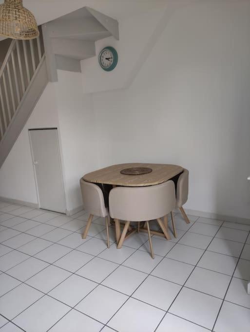 La Provencale Appartement Saint-Saturnin-lès-Avignon Buitenkant foto